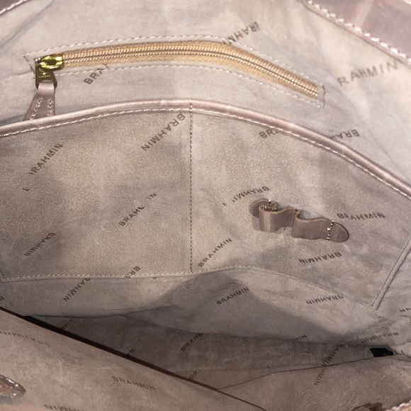 Brahmin Tan Alligator print Satchel Style handbag. - Picture 15 of 16